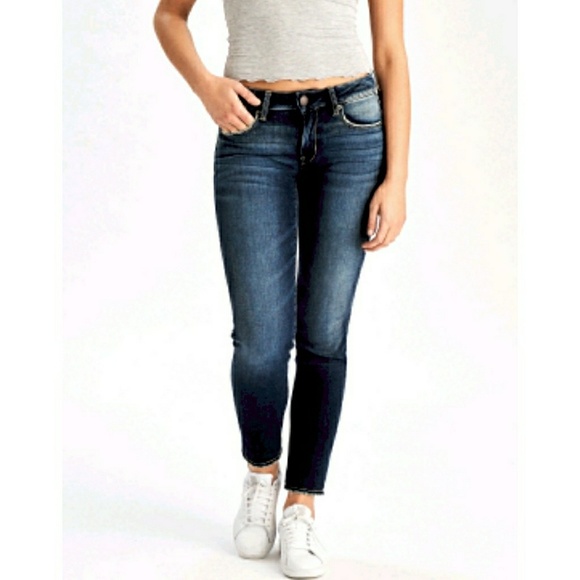 American Eagle Outfitters Denim - AMERICAN EAGLE OUTFITTERS SUPER STRETCH SKINNIES